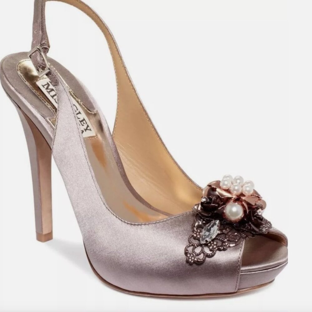 Badgley Mischka Anita Satin Peep Toe Platform Stiletto Flower Jewels Sz 9.5